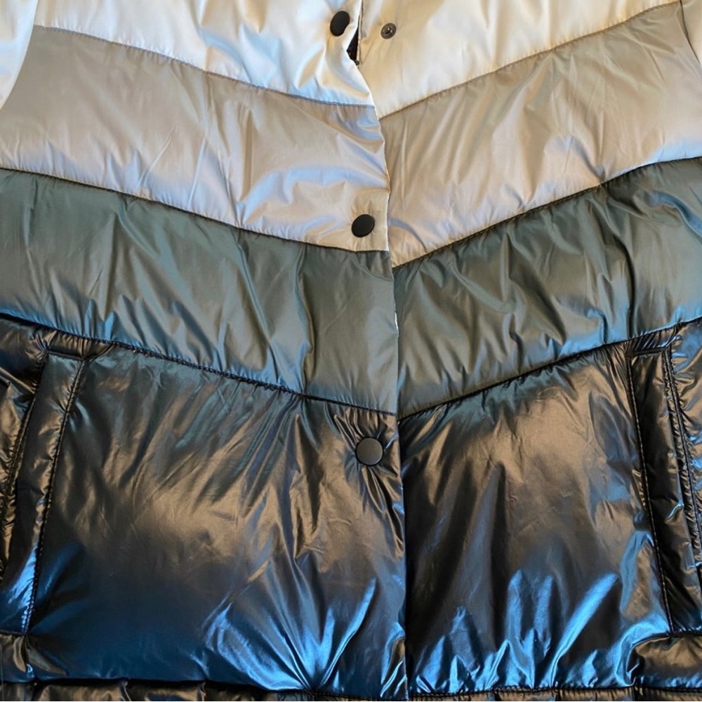 Color Block Puffer Jacket - Picture 3 of 5